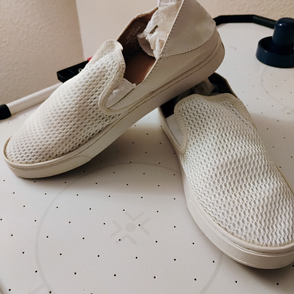 Olukai Pehuea Wms Slip On Breathable Mesh White Shoes. SZ 8